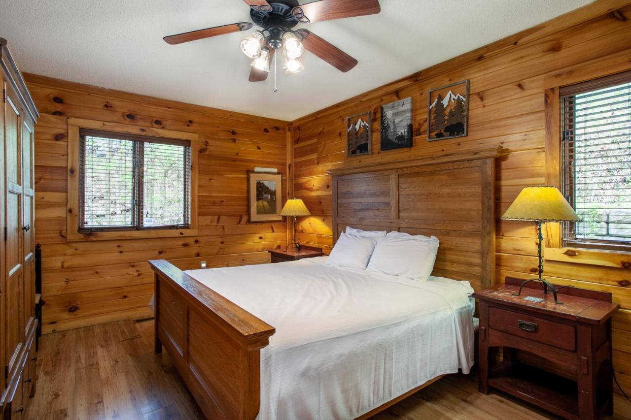 Bear Crossing Mtn View Game Room Gatlinburg Extérieur photo