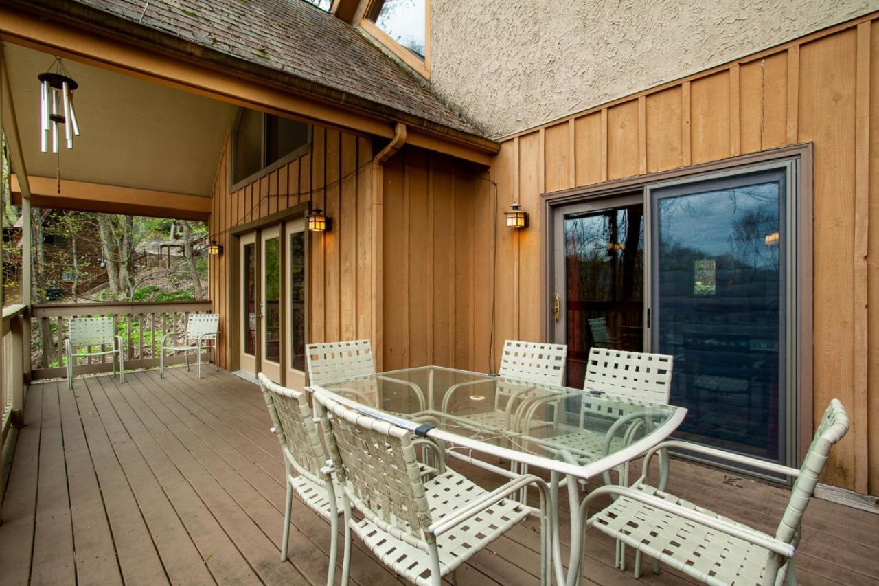 Bear Crossing Mtn View Game Room Gatlinburg Extérieur photo